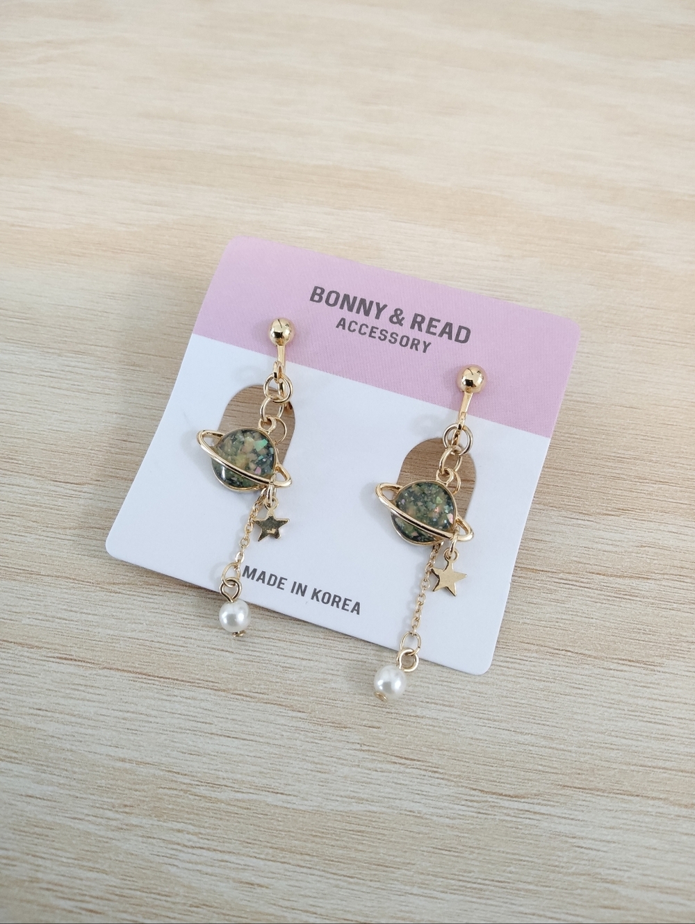 [NEW]  Gold Planet Drop Clip-On Earrings with Pearls